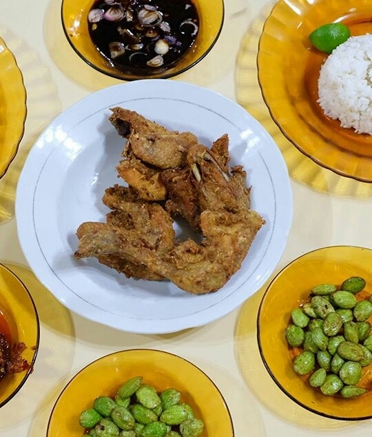 Ayam Goreng President