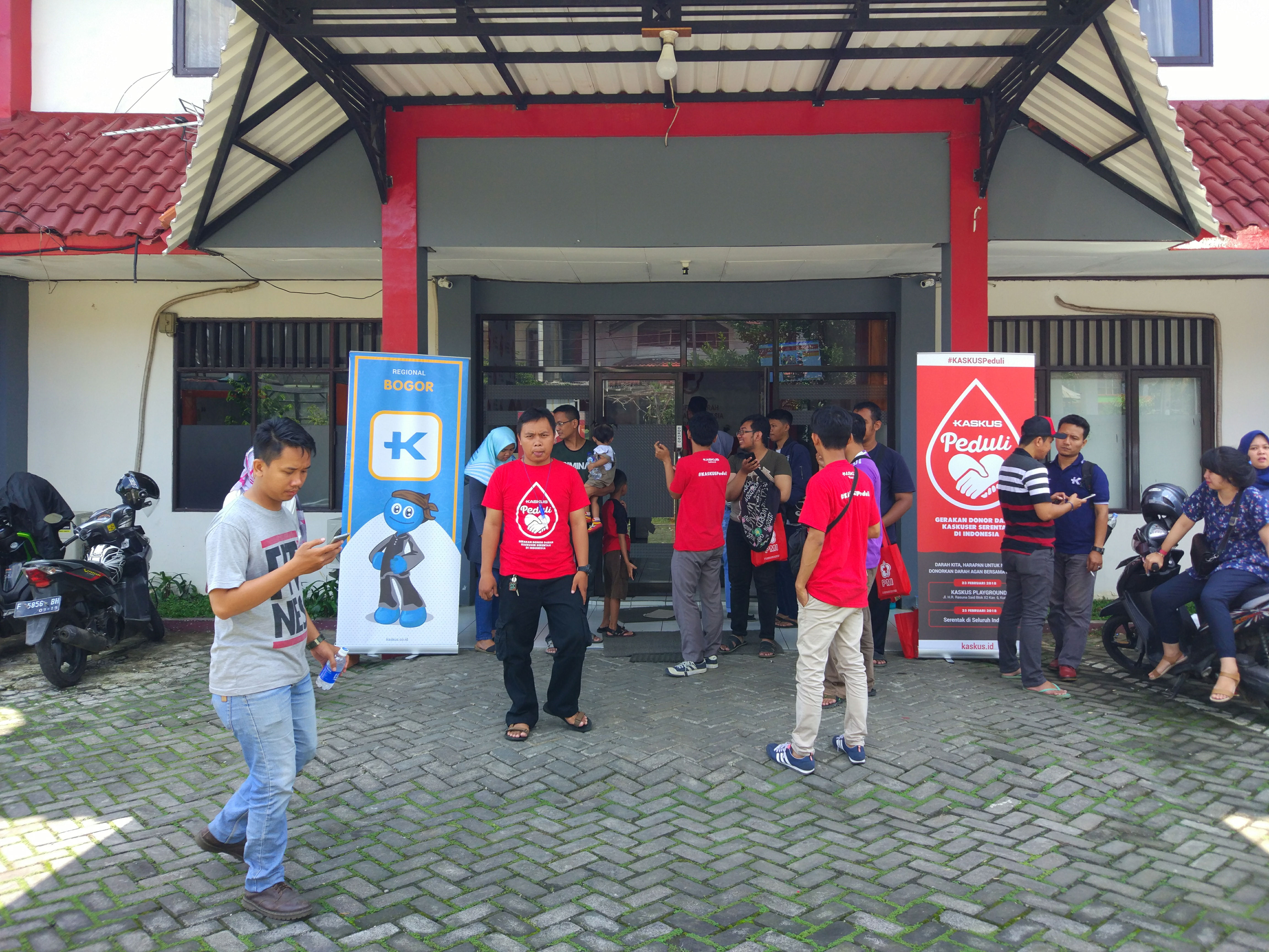 Peserta Nunggu Waktu Donor
