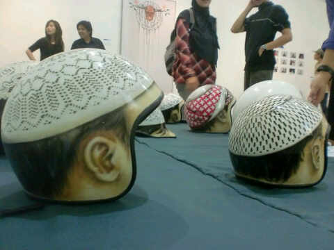 Helm Buat malem takbir nih gan