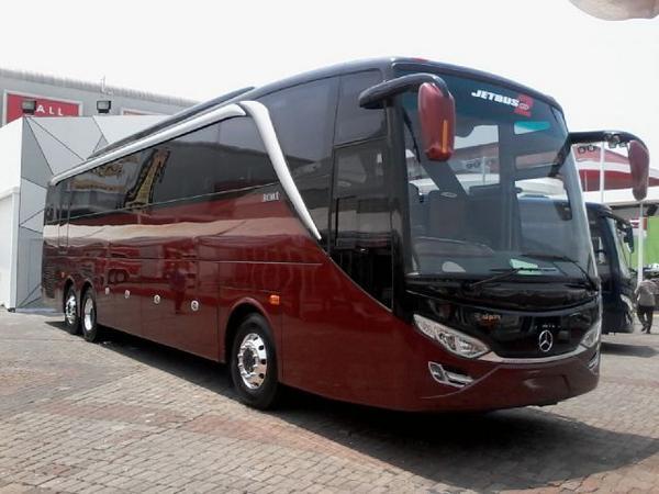 MENGENDARAI BUS SAMPAI PENUMPANG TERLELAP TIDUR DENGAN NYAMAN