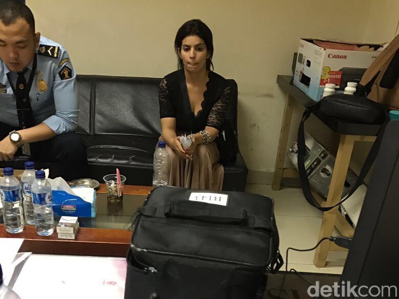 Kunjungan Tak Jelas Berbekal USD 50, Wanita Maroko Ditolak Masuk RI