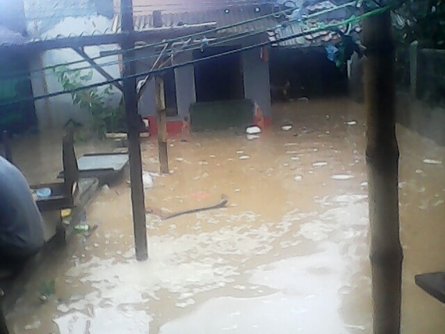 Kemarin Kampung Ane Kebanjiran gaan!