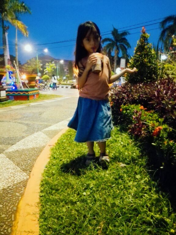 Serunya Wisata di Taman Bunga di Alun-Alun Jepara
