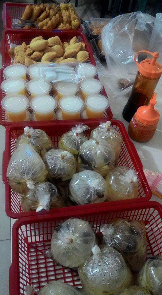 Aneka ragam menu berbuka