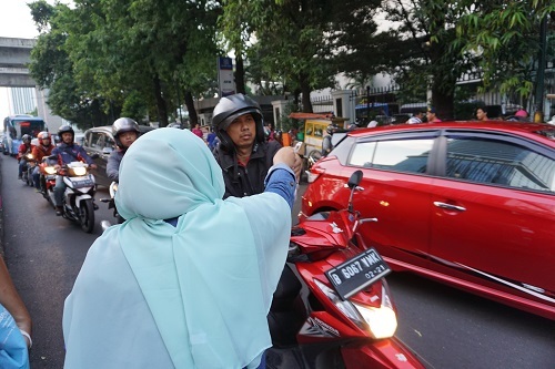 Yang di motor juga kebagian cendol