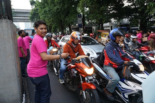 Pelan-pelan biar kebagian cendol