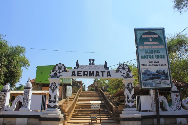 Wisata Situs Religi Pesarean Aer Mata Rato Ebu