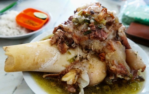 Kaldu Sumsum Makanan Khas Sampang