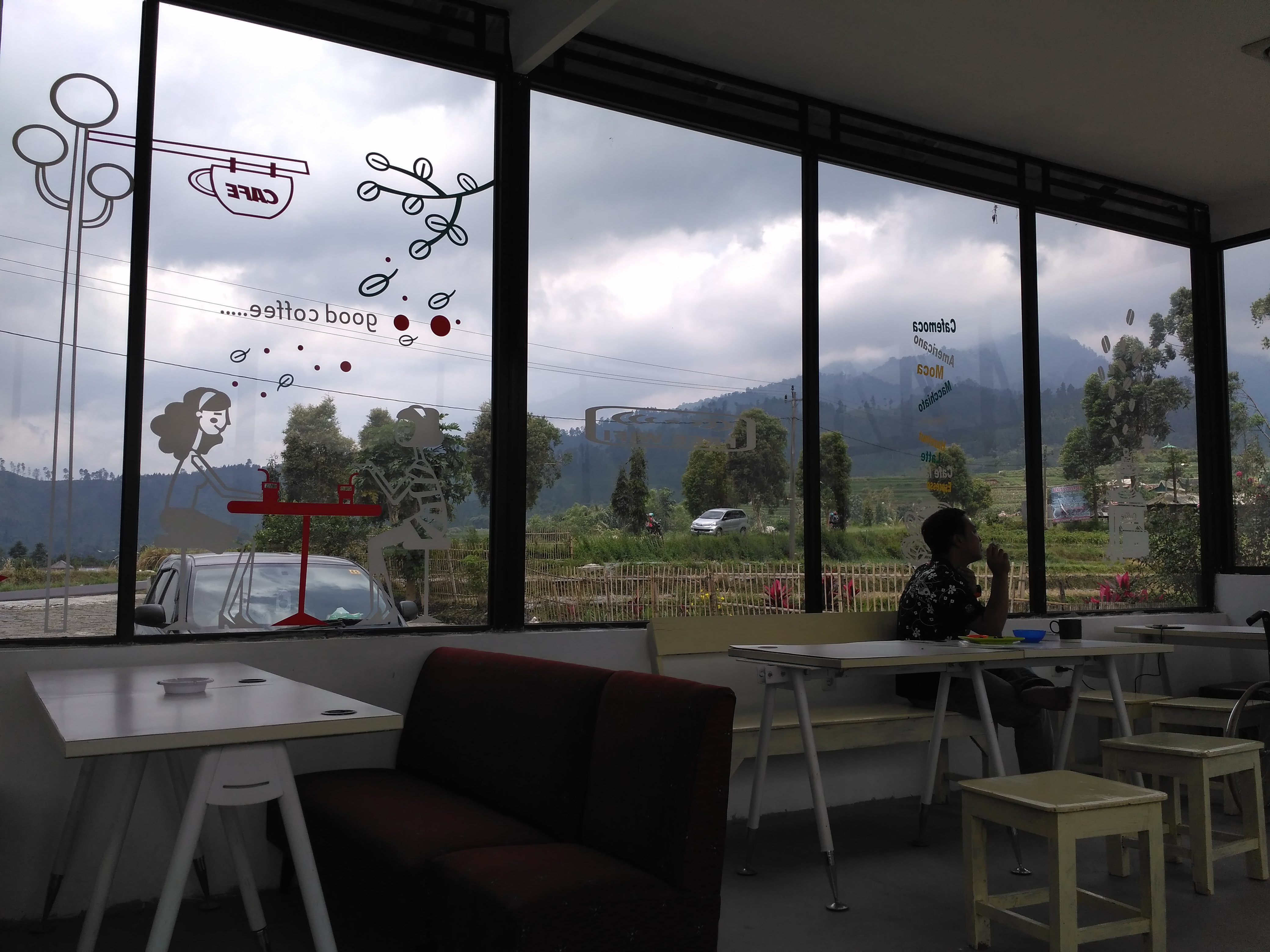 Ngopi syahdu di Mamapi Coffee Bumijawa Tegal