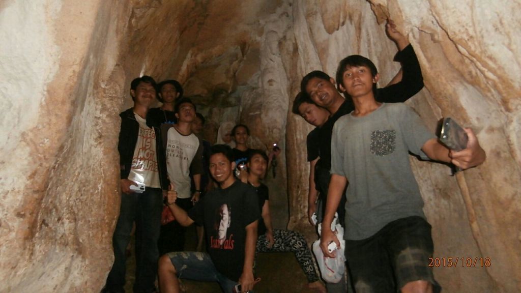 Gua Simasigit