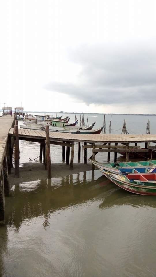Dermaga penutuk pulau lepar