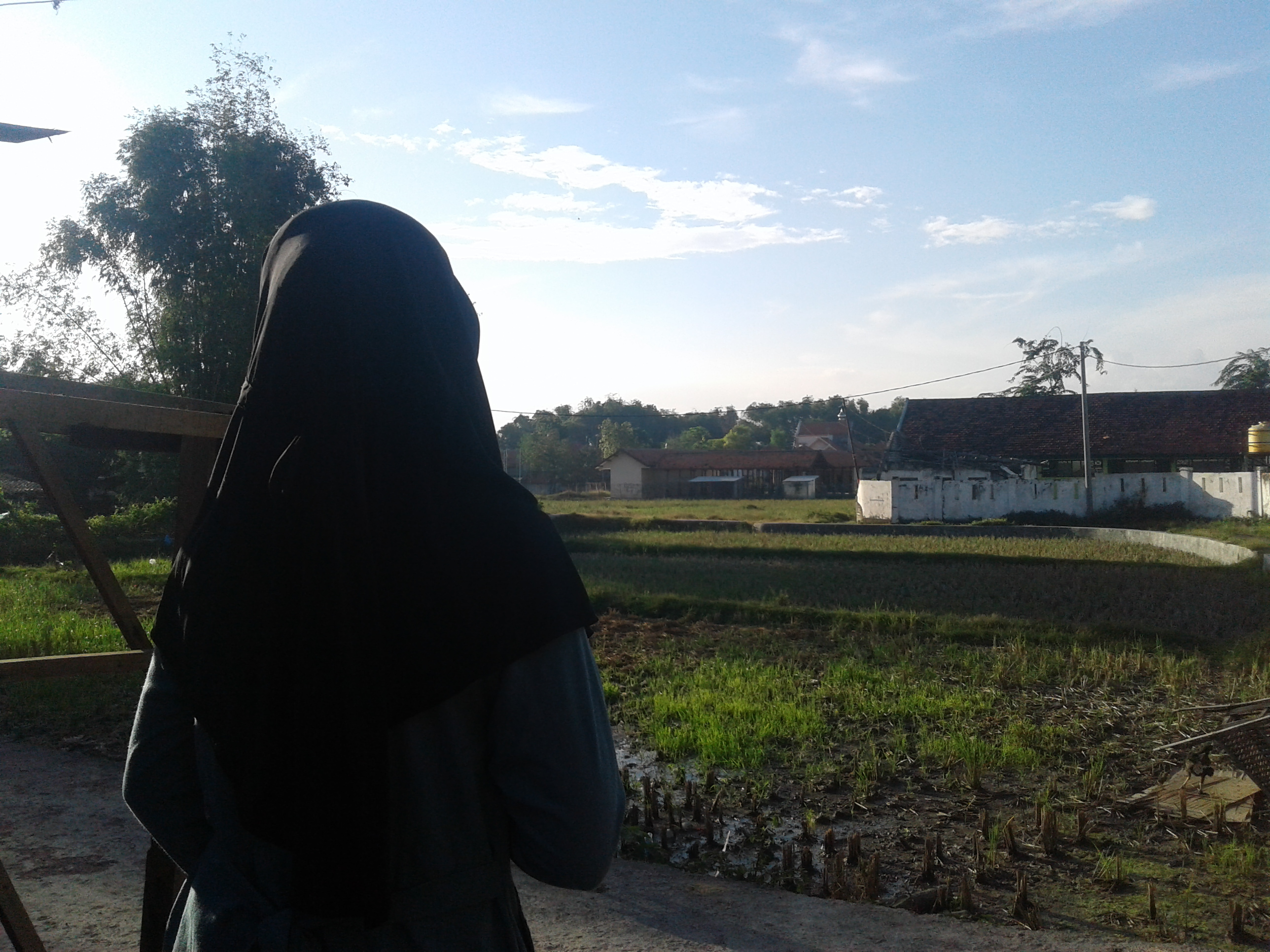 Lihatin kampung halaman sambil nunggu buka