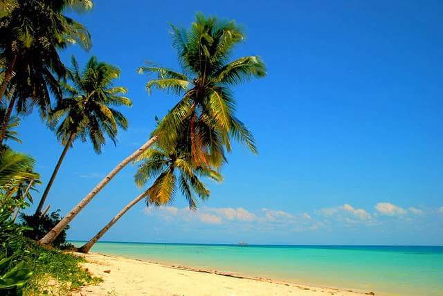 Pesisir pantai pulau ketawai