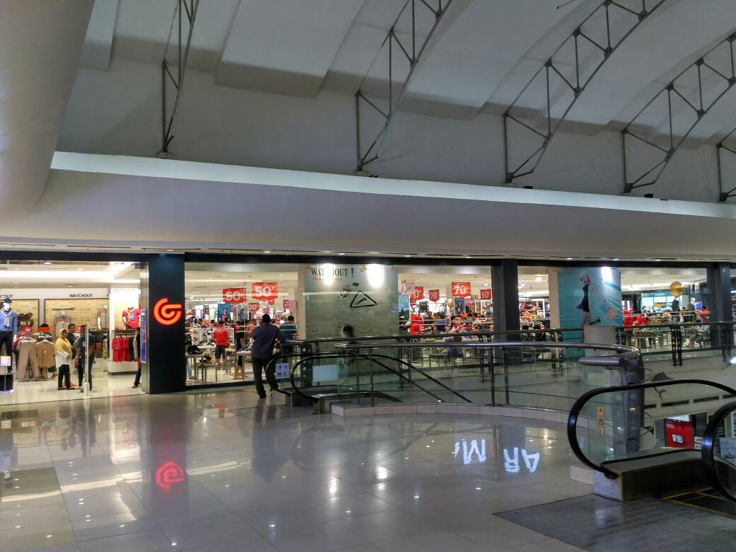 ngabuburit sambil belanja di matahari tegal