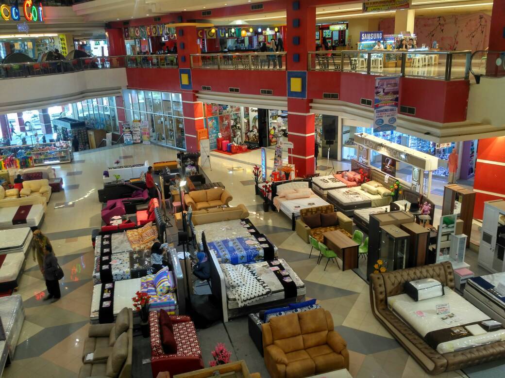 rita mall tegal