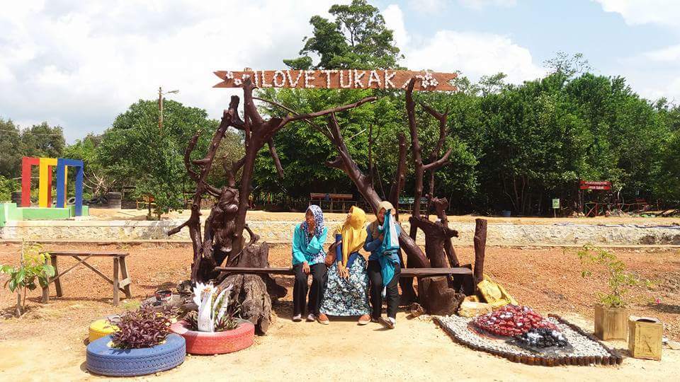 Kawasan mangrove tukak sadai