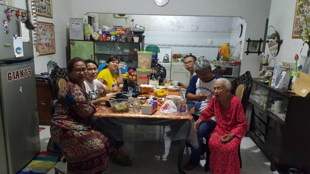 Saudara-Saudara di Rumah