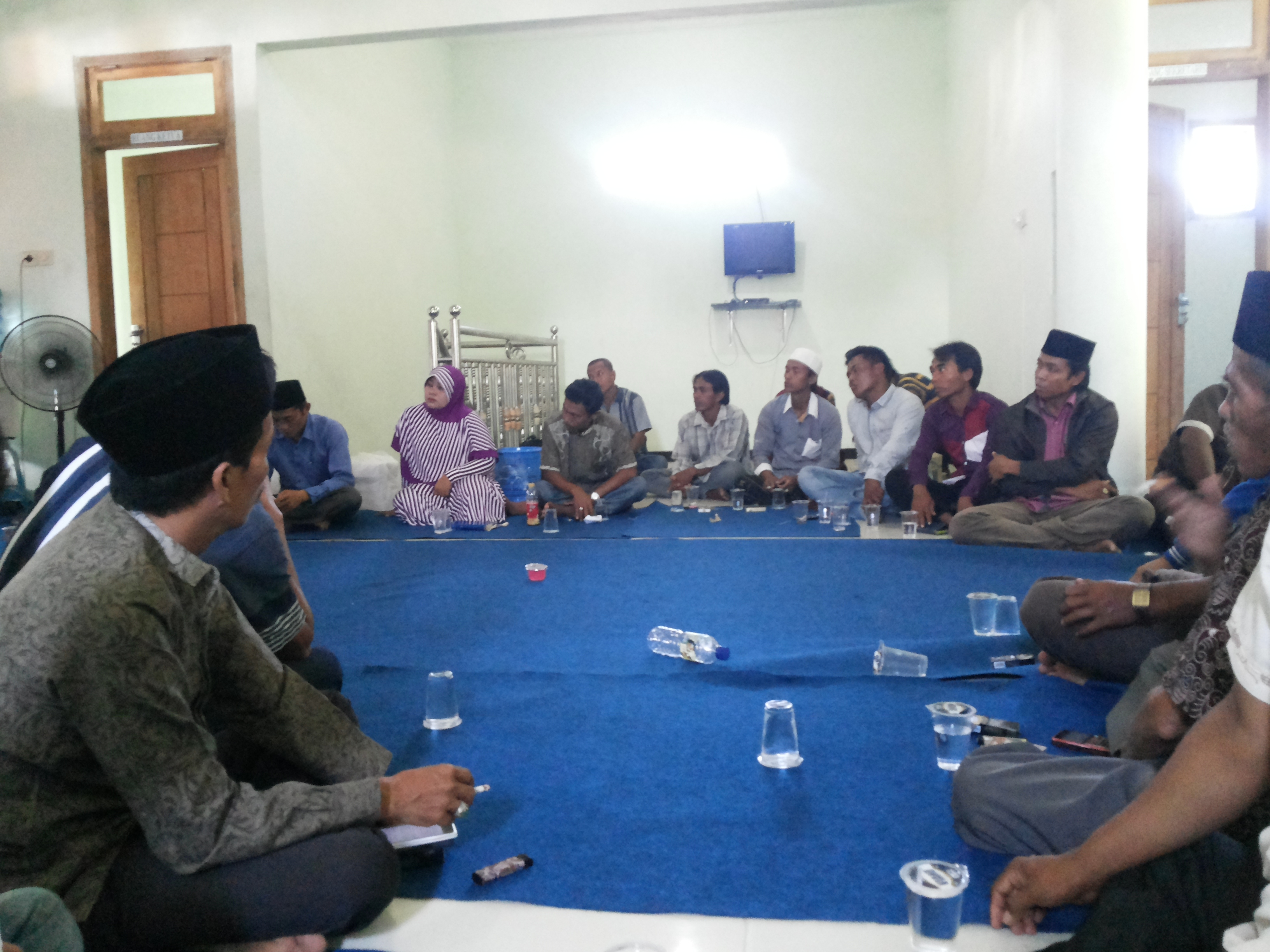 sama teman kerja