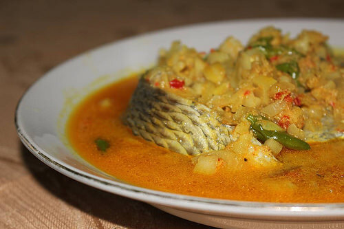 Lemea (Rebung di vermentasi) dengan campuran masak ikan