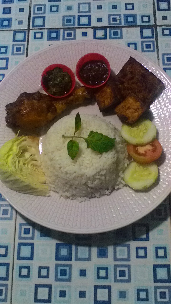 Pecel Ayam Buffet Sandi