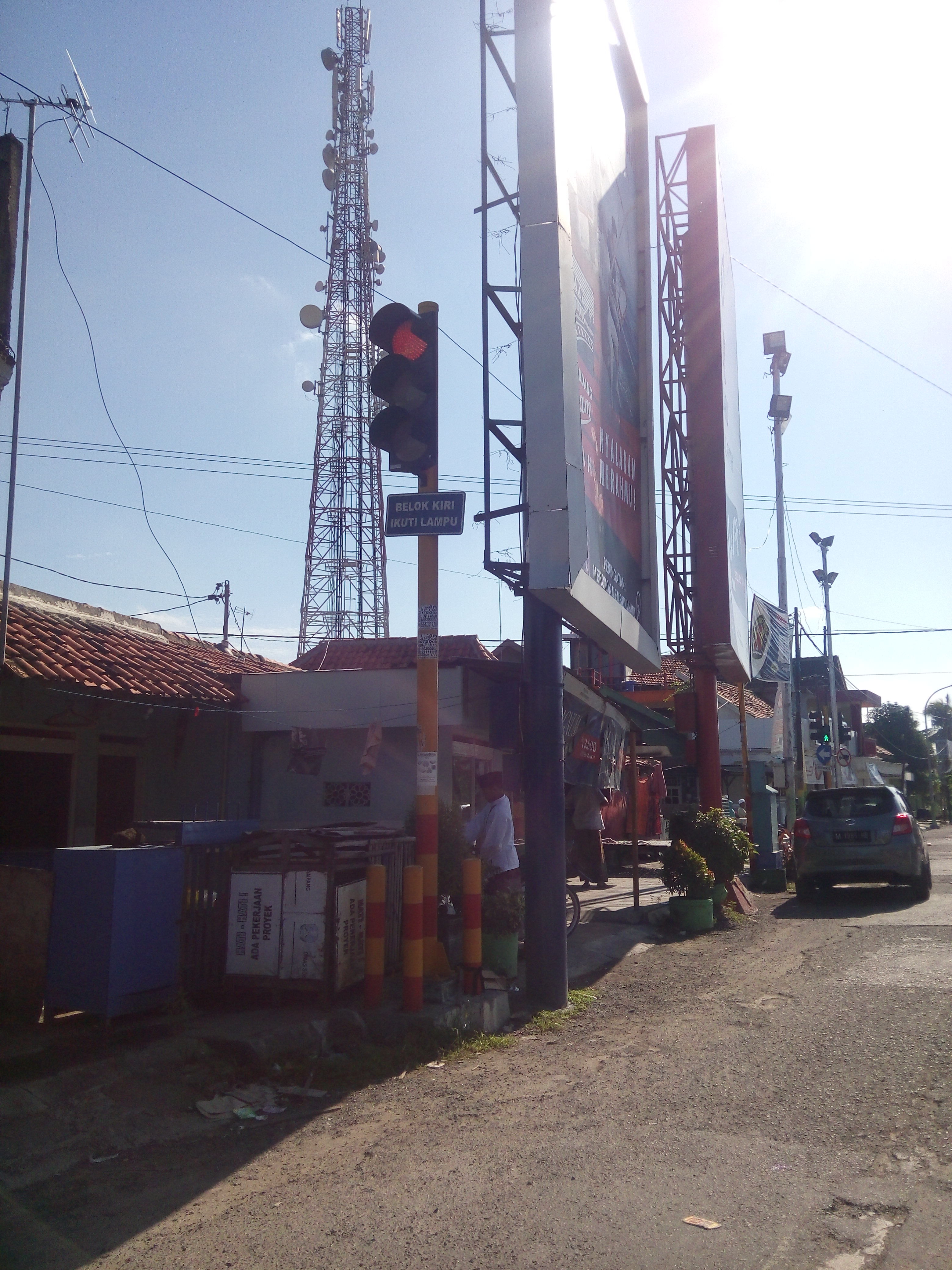 &#91;Mudik Di Hari Lebaran&#93; Lampu Merah SABAR!