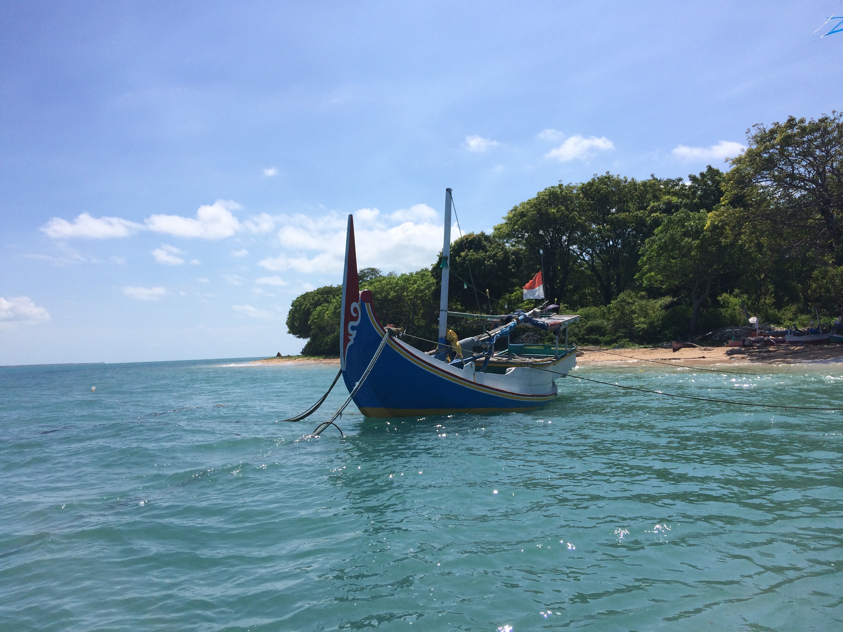 Wisata ke Pulau Gili Iyang