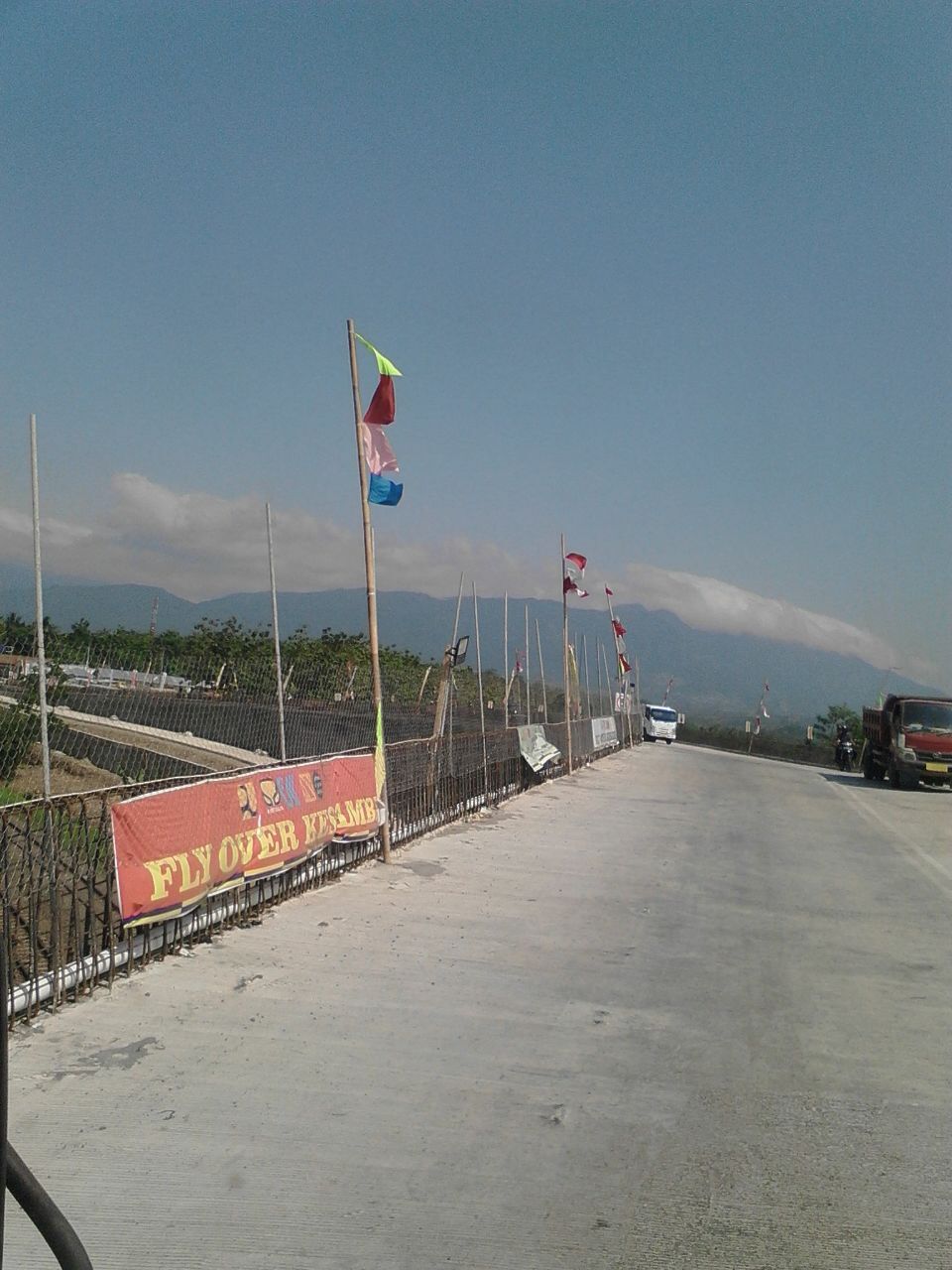 Fly over kesambi akan dilanjutkan finishing nya