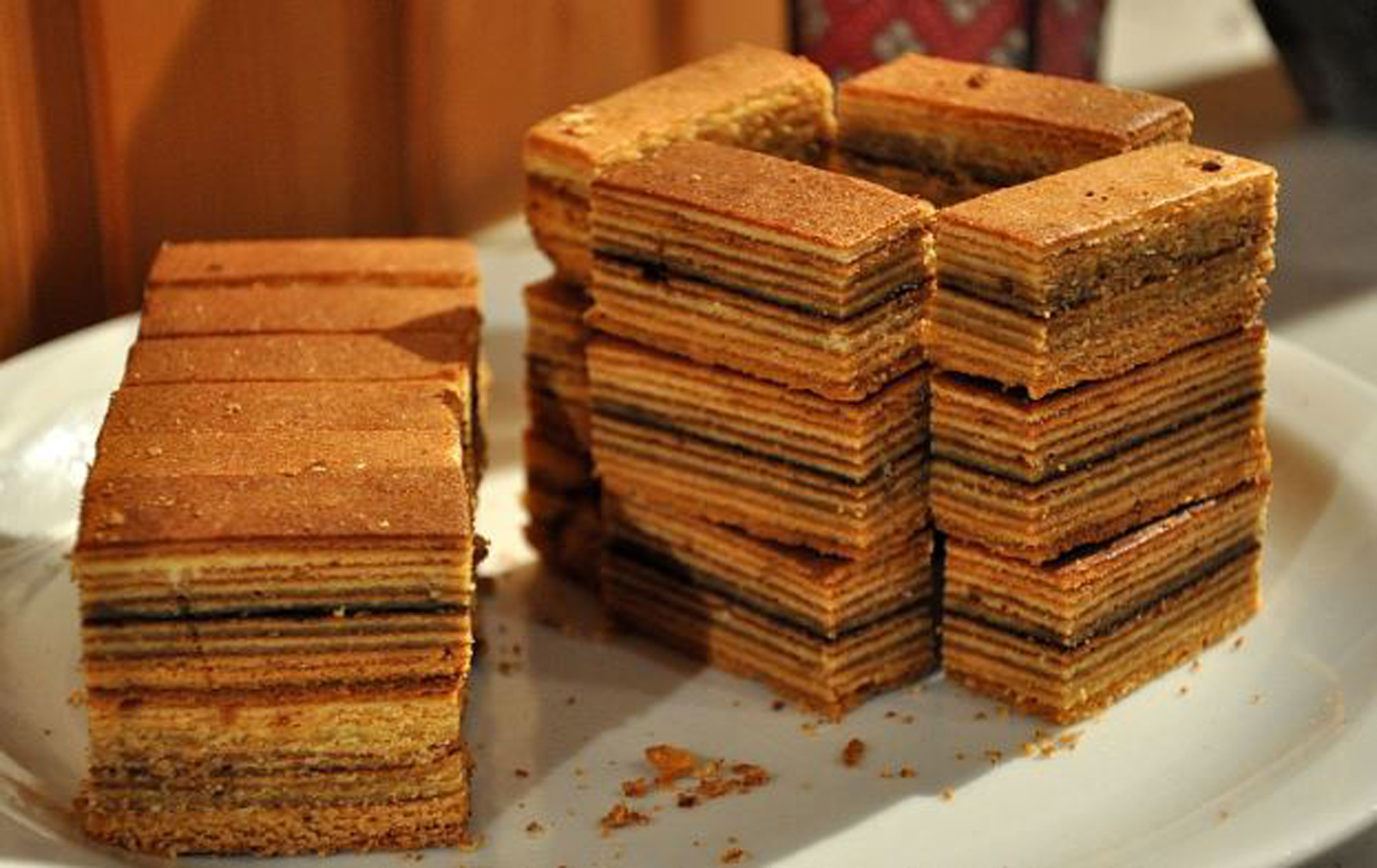 Bolu Lapis dari Lampung