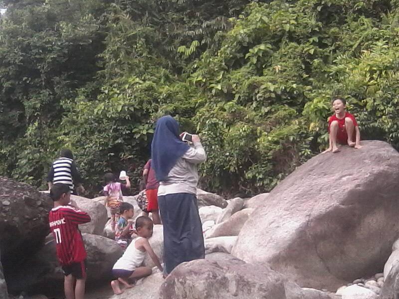 Naik Batu besar di Air Paliak