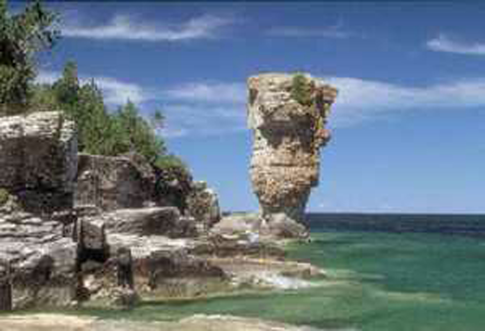 Pantai Enggano Yang Unik