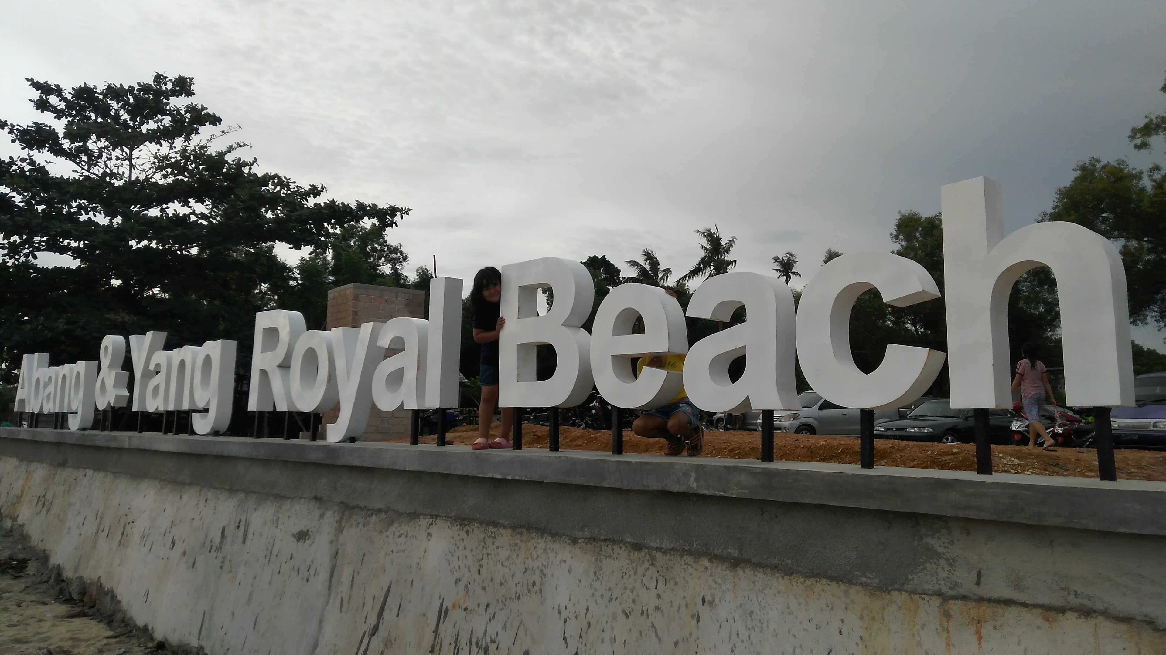 Abang & Yang Royal Beach - Muntok