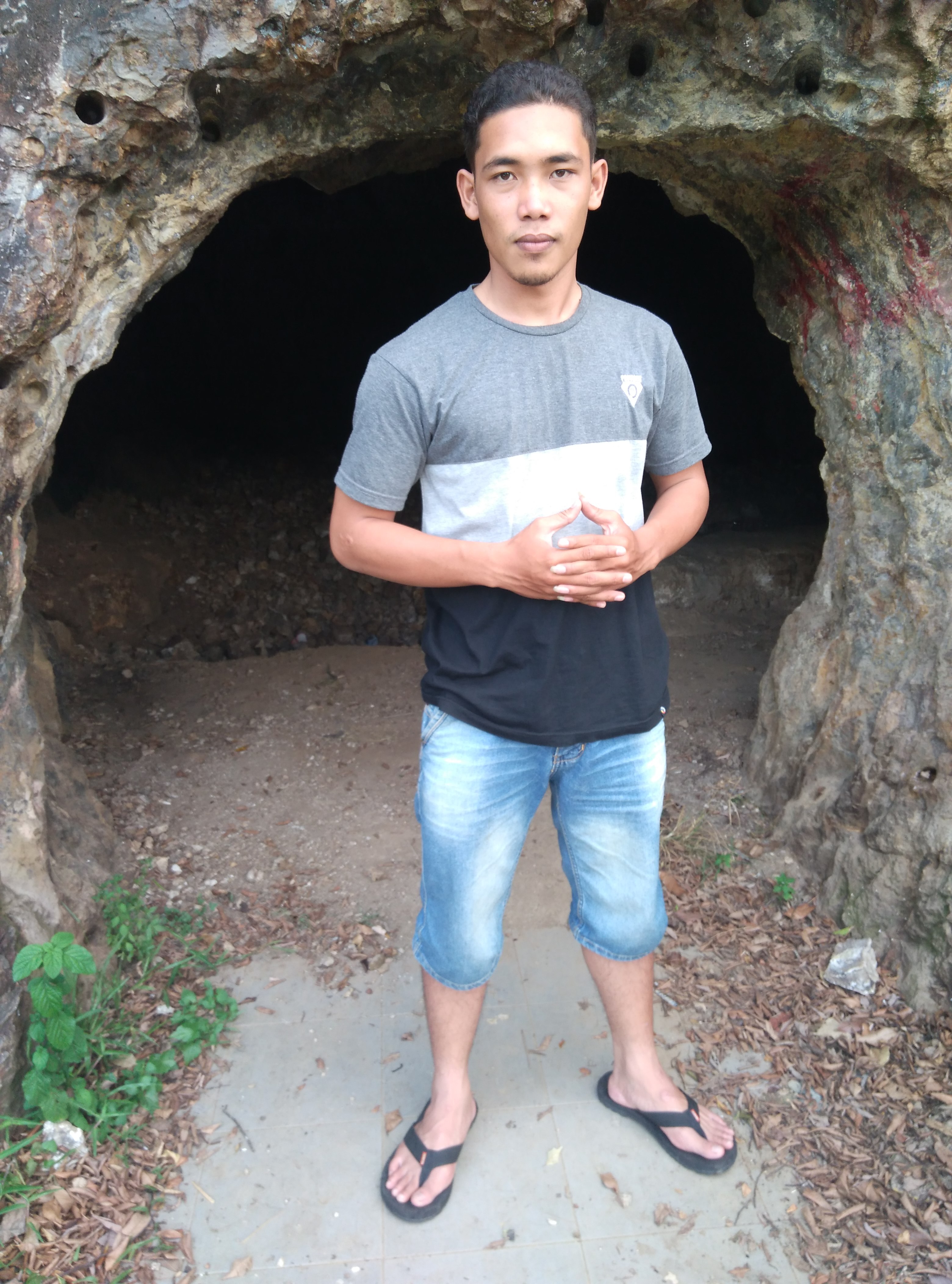 Goa Kacamata Lebong Utara