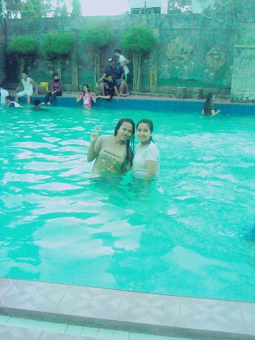 kolam renang sumer otok