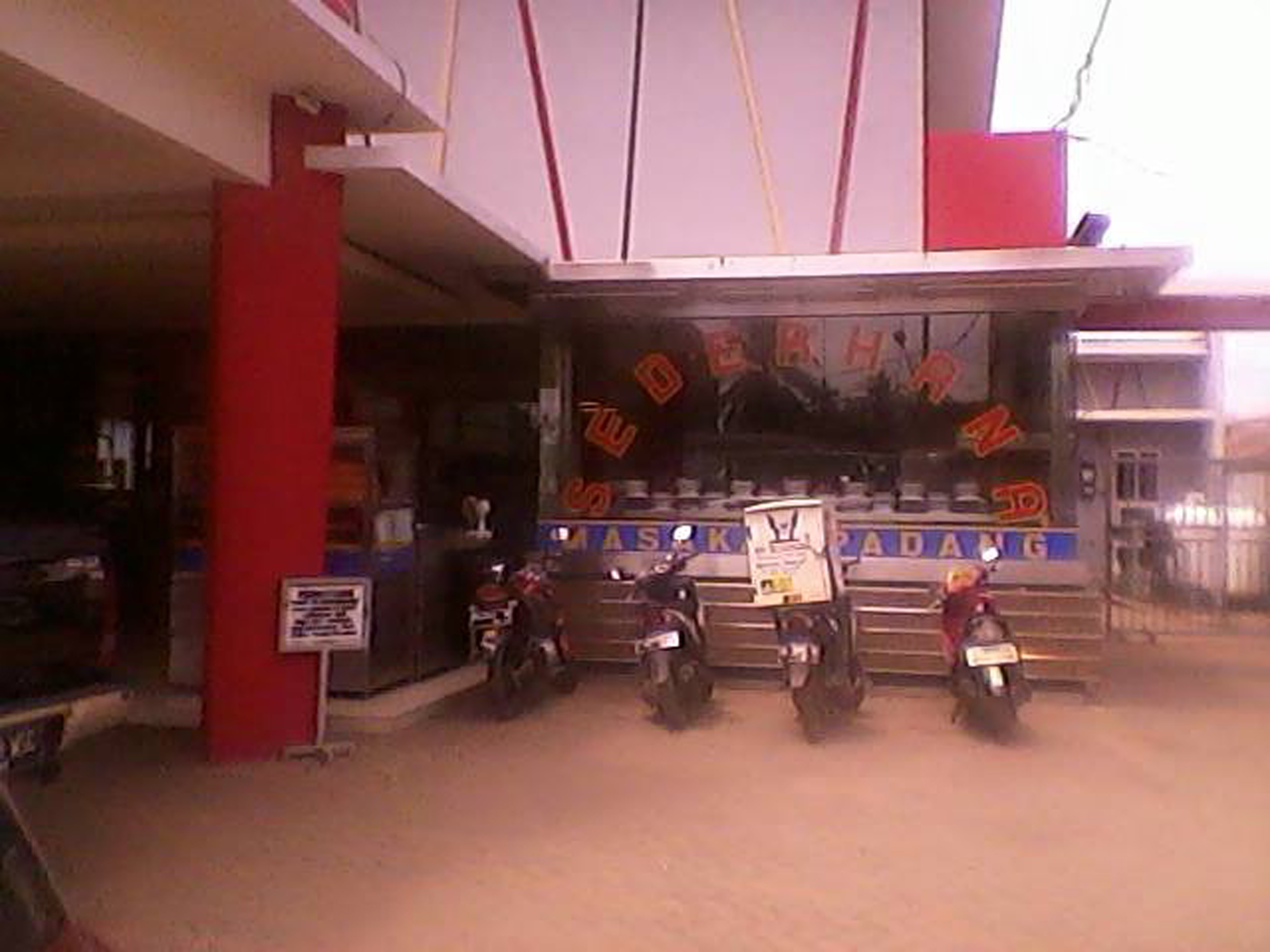 Jangan lupa beli oleh2 mudk