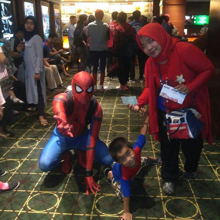 #CollectMoment udah Mirip Gaya Spiderman apa belum ya??