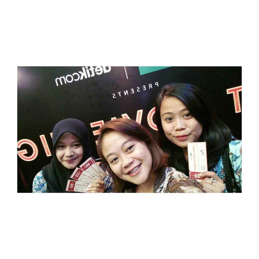 Serunya nobar dengan oppo #collectmoment