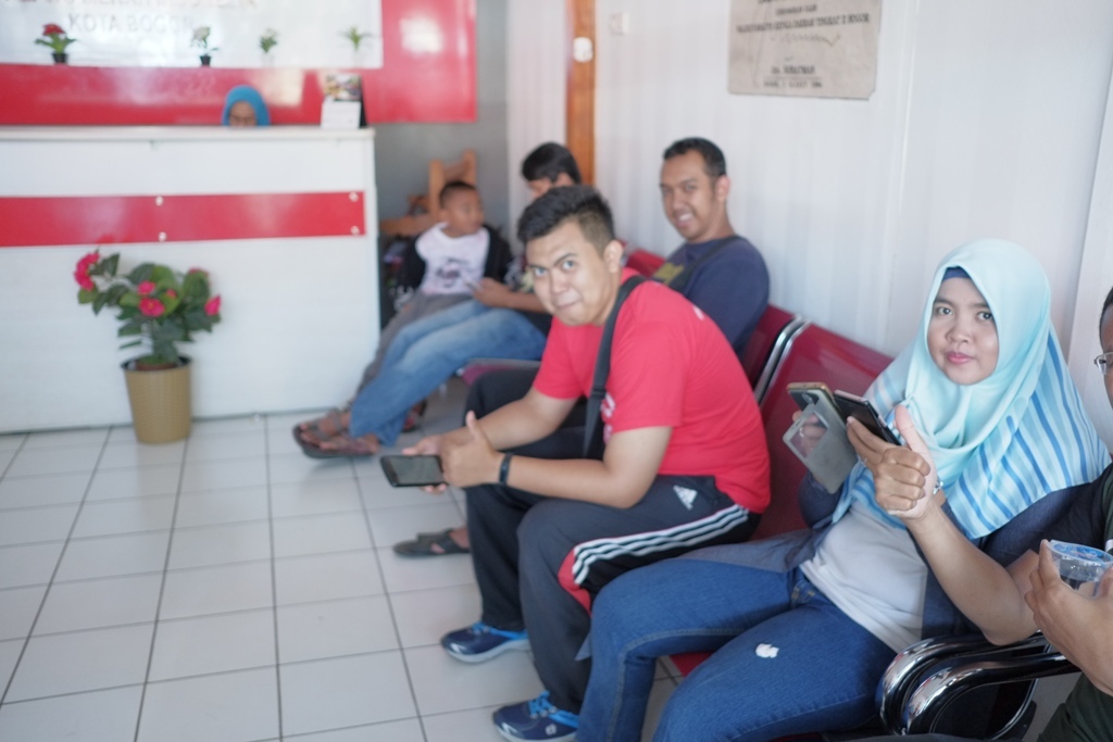 lagi nunggu giliran donor