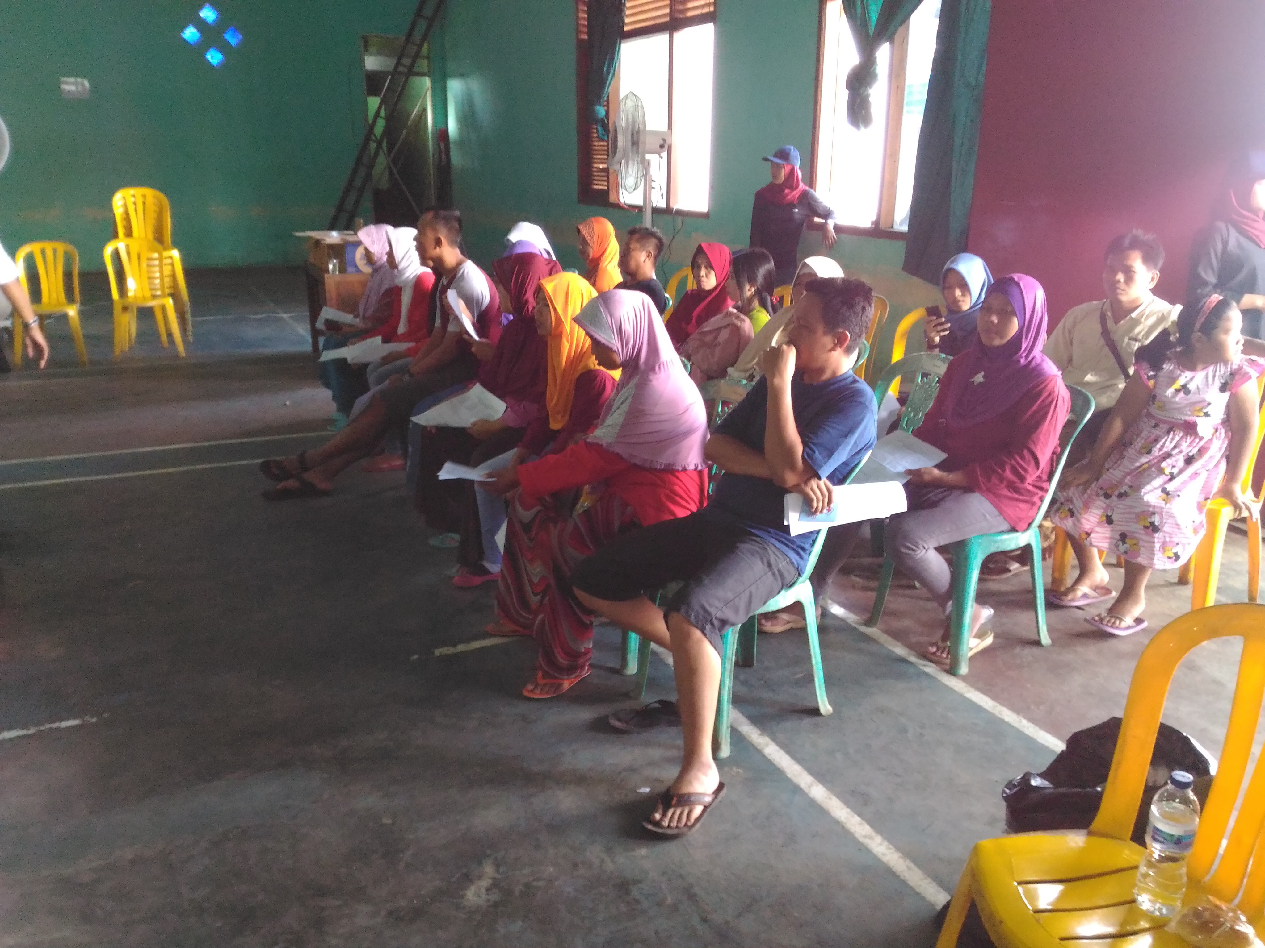 Lagi ngantri gan meskipun udara cukup panas