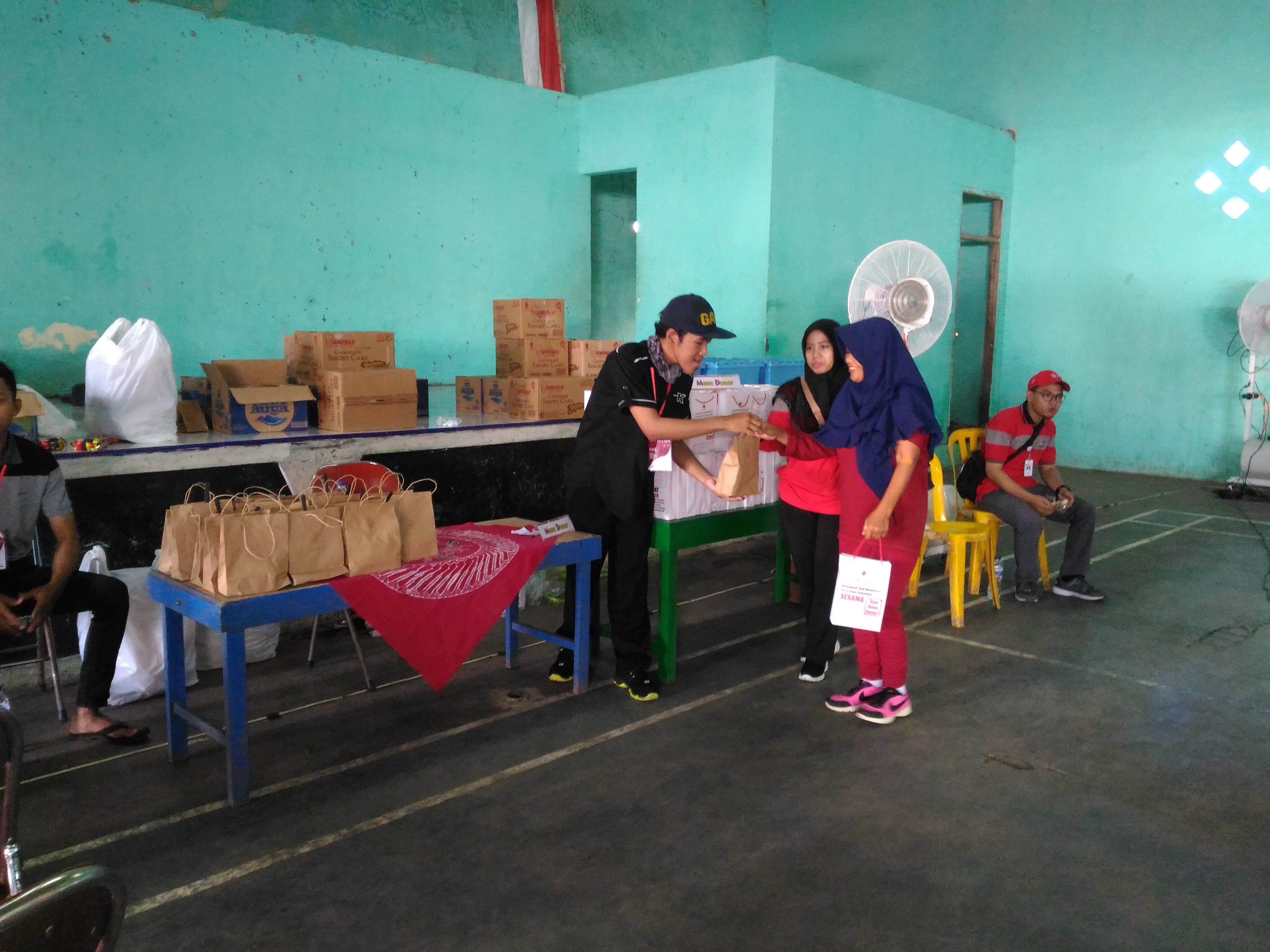 Terima kasih sudah donor darah bu