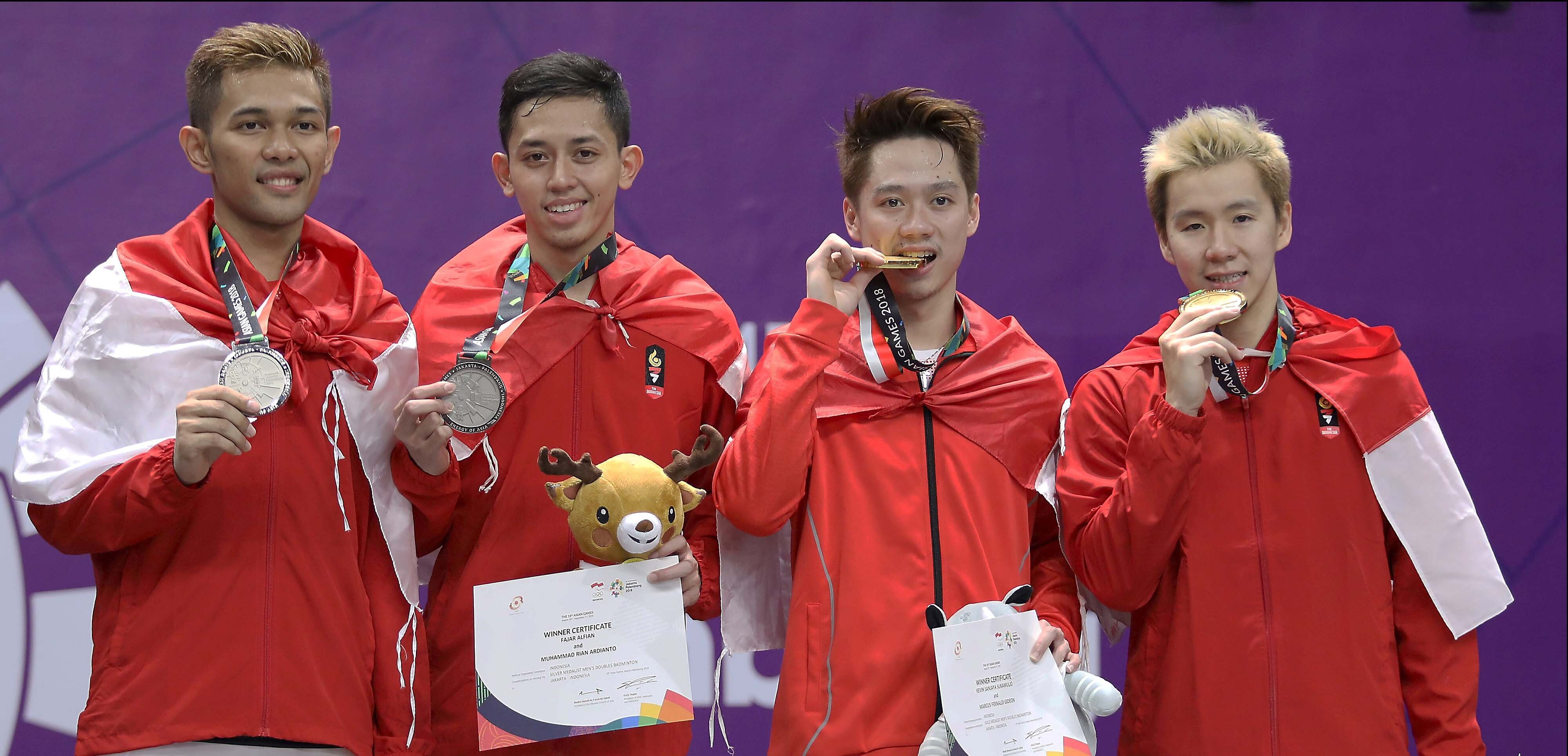 All Indonesian Finalist Badminton Mix Double Fajar/Rian &amp; Kevin/Marcus