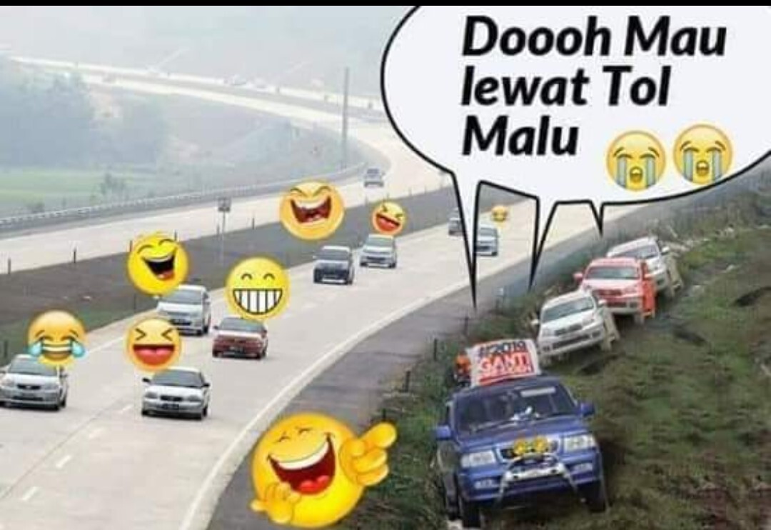 Jokowi hater malu lewat jalan tol baru
