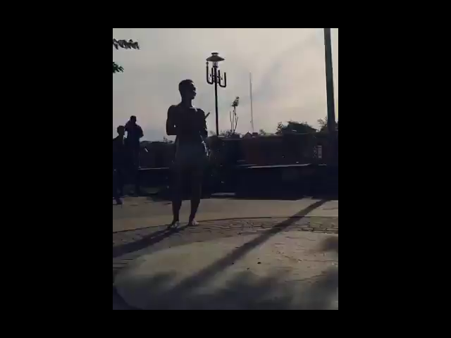 thumb-video