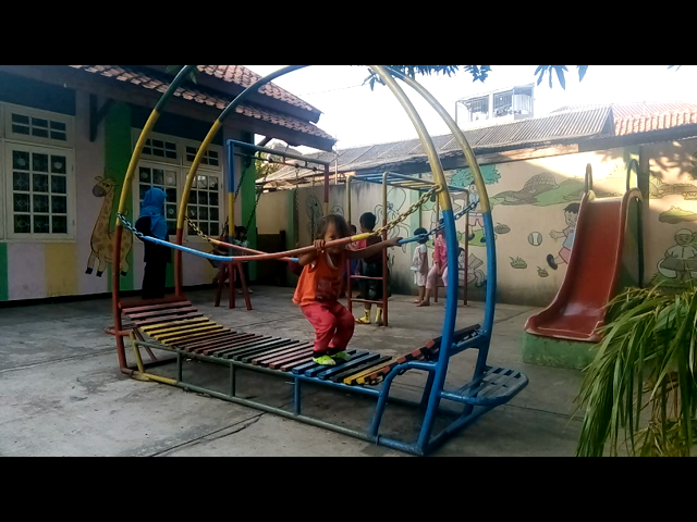 thumb-video